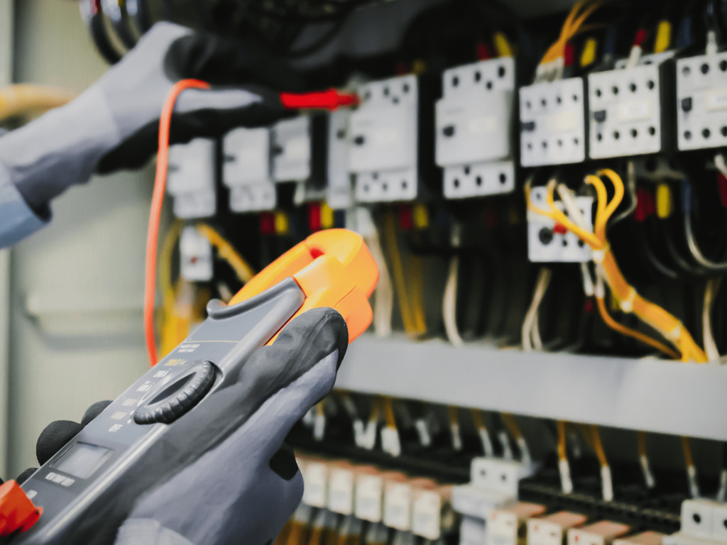 Voltage optimisation